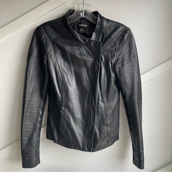 Danier Asymmetrical Zip Front Black Genuine Leather Moto Jacket size 4 - Picture 6 of 9